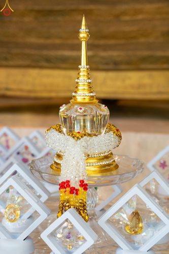 พิธีประดิษฐานพระบรมสารีริกธาตุเจดีย์พระพุทธเจ้า 28 พระองค์  ณ โบสถ์เรือหงษ์วัดพระธาตุแสนคำฟู 