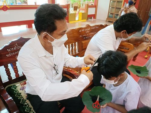 ภาพ No.45729:ประมวลภาพกิจกรรม โครงการบรรพชาสามเณรฟื้นฟูพระพุทธศาสนาทั่วไทย ณ วัดเวฬุวัน และศูนย์ปฏิบัติธรรมและอบรมเยาวชนยะลา