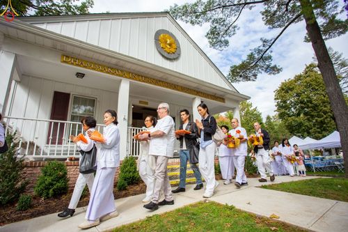 ประมวลภาพพิธีทอดกฐินบรมจักรพรรดิ ณ วัดพระธรรมกายนิวเจอร์ซี ประเทศสหรัฐอเมริกา ปีพุทธศักราช 2565