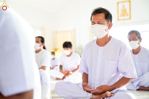 ภาพ No.40245:พิธีตัดปอยผม ปลงผม ขอขมารับผ้าไตรและพิธีบรรพชา ในโครงการอุปสมบท บูชาธรรมมหาปูชนียาจารย์ ประจำปี 2564 ชุดที่ 11