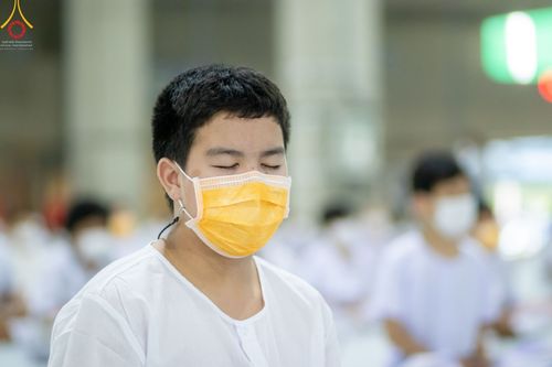 ภาพ No.43949:ประมวลภาพพิธีปลงผม โครงการบรรพชาสามเณรฟื้นฟูพระพุทธศาสนาทั่วไทย ณ ศูนย์อบรมวัดพระธรรมกาย