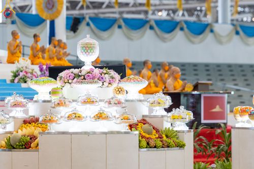 ภาพ No.52282:ประมวลภาพพิธีบูชาข้าวพระ (วันอาทิตย์ต้นเดือนตุลาคม) ณ วัดพระธรรมกาย จ.ปทุมธานี 