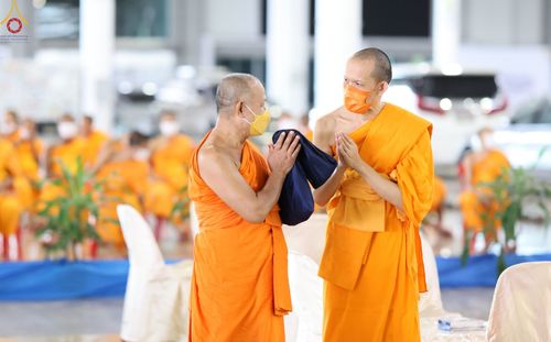 ภาพ No.48546:ประมวลภาพพิธีรำลึกถึงนักสร้างบารมี ในวันมหารำลึก ครั้งที่ 32 ณ วัดพระธรรมกาย