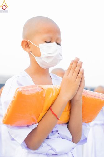 ภาพ No.79753:พิธีเวียนประทักษิณ ณ พระมหาธรรมกายเจดีย์ และพิธีวันทาเจดีย์ ในโครงการบรรพชาสามเณรฟื้นฟูพระพุทธศาสนาทั่วไทย วันเสาร์ที่ 8 เมษายน พ.ศ.2566