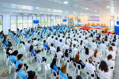 ภาพ No.53222:ประมวลภาพพิธีทำบุญ และฟังเทศน์ บทพระธรรมเทศนาเฉลิมพระธรรมบารมีใน “อุภินนมัตถจรกถา” เนื่องในโอกาสมหามงคลเฉลิมพระชนมพรรษา 90 พรรษา สมเด็จพระนางเจ้าสิริกิติ์ พระบรมราชินีนาถ พระบรมราชชนนีพันปีหลวง