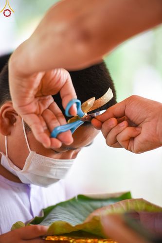 ภาพ No.44902:ประมวลภาพพิธีรรพชา โครงการบรรพชาสามเณรฟื้นฟูพระพุทธศาสนาทั่วไทย ณ ศูนย์อบรมเยาวชนบุญประสาน