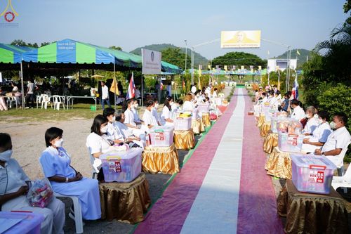 ภาพ No.56990:ประมวลภาพพิธีทอดกฐินสามัคคี ณ ศูนย์ปฏิบัติธรรมสวนผึ้ง (วันที่ 30 ตุลาคม พ.ศ. 2565)