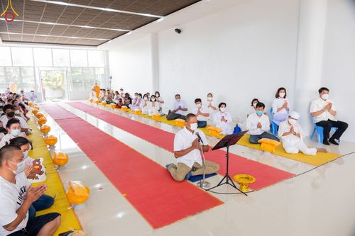 ภาพ No.44564:ประมวลภาพพิธีบรรพชา โครงการบรรพชาสามเณรฟื้นฟูพระพุทธศาสนาทั่วไทย ณ ศูนย์ปฎิบัติธรรมสมุทรปราการ