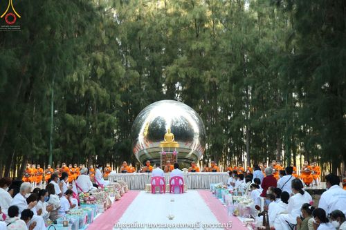 พิธีตัดปอยผม ปลงผม ขอขมารับผ้าไตรและพิธีบรรพชา ในโครงการอุปสมบท บูชาธรรมมหาปูชนียาจารย์ ประจำปี 2564 ชุดที่ 19