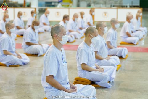 ภาพ No.39851:พิธีตัดปอยผม ปลงผม ขอขมารับผ้าไตรและพิธีบรรพชา ในโครงการอุปสมบท บูชาธรรมมหาปูชนียาจารย์ ประจำปี 2564 ชุดที่ 7