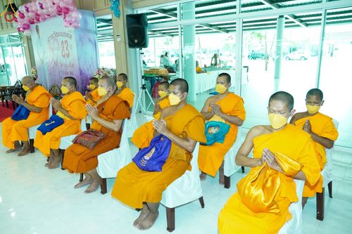 ภาพ No.48098:ประมวลภาพพิธีทอดผ้าป่าสามัคคี ณ ศูนย์ปฏิบัติธรรมภาคใต้ อ.บางกล่ำ จ.สงขลา