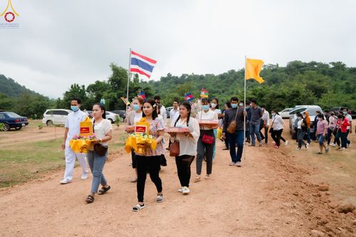 ภาพ No.53672:ประมวลภาพพิธีทอดกฐินเพื่อสร้างอาคารปฏิบัติธรรม ณ ธุดงคสถานเขาย้อย จ.เพชรบุรี (วันที่ 16 ตุลาคม พ.ศ. 2565)