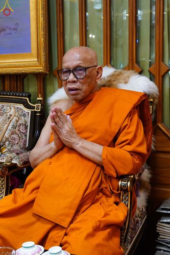 ภาพ No.48407:ประมวลภาพคณะสงฆ์วัดพระธรรมกาย ทำวัตรพระผู้ใหญ่ ในเทศกาลเข้าพรรษา พุทธศักราช 2565