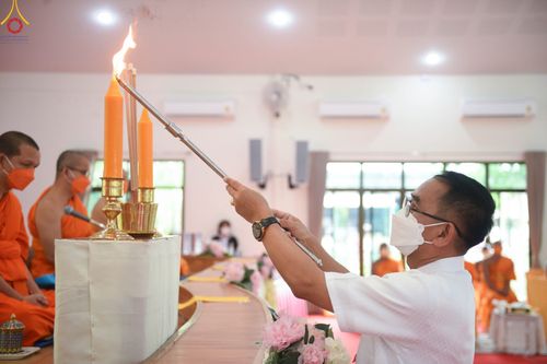 ภาพ No.43706:ประมวลภาพพิธีมอบโล่และใบประกาศเกียรติคุณ โครงการเจริญพุทธมนต์ บทธัมมจักกัปปวัตตนสูตร โรงเรียนที่มีผลการดำเนินกิจกรรมดีเด่น จังหวัดสระบุรี