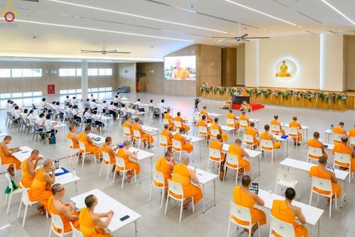 ภาพ No.46627:ประมวลภาพโครงการอบรมครูสอนบาลี ณ โรงเรียนพระปริยัติธรรม วัดพระธรรมกาย