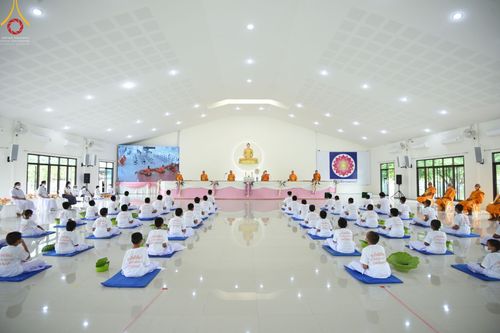 ภาพ No.44081:ประมวลภาพพิธีตัดปอยผมนาคธรรมทายาท ณ ศูนย์ปฏิบัติธรรมสระบุรี