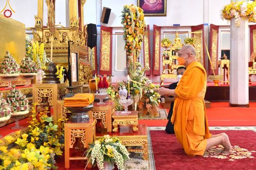 ภาพ No.51554:ประมวลภาพพิธีบำเพ็ญกุศลสวดพระอภิธรรม พระเทพวรเวที (บุญศรี ปุญฺญสิริ ป.ธ.4) อดีตผู้ช่วยเจ้าอาวาสวัดปากน้ำ