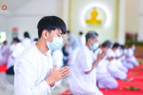 ภาพ No.39553:พิธีตัดปอยผม ปลงผม ขอขมารับผ้าไตรและพิธีบรรพชา ในโครงการอุปสมบท บูชาธรรมมหาปูชนียาจารย์ ประจำปี 2564 ชุดที่ 3