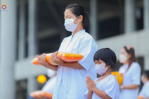 ภาพ No.50981:ประมวลภาพพิธีบรรพชาอุปสมบท โครงการบรรพชาอุปสมบทหมู่ รุ่นวันครูวิชชาธรรมกาย ปีพุทธศักราช 2565