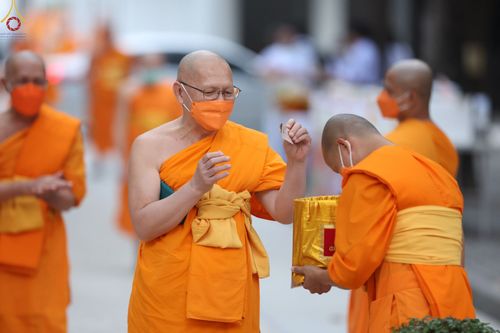 ภาพ No.55271:ประมวลภาพพิธีกรานกฐิน ของคณะสงฆ์ ณ วัดพระธรรมกาย (วันที่ 6 พฤศจิกายน พ.ศ. 2565)