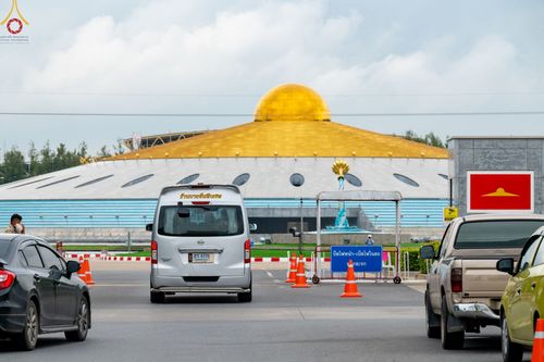 ภาพ No.48475:ประมวลภาพพิธีรับร่างนักสร้างบารมี พระเดชพระคุณพระสุธรรมญาณวิเทศ วิ. (สุธรรม สุธมฺโม)