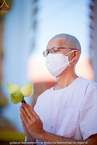 ภาพ No.40372:พิธีตัดปอยผม ปลงผม ขอขมารับผ้าไตรและพิธีบรรพชา ในโครงการอุปสมบท บูชาธรรมมหาปูชนียาจารย์ ประจำปี 2564 ชุดที่ 12