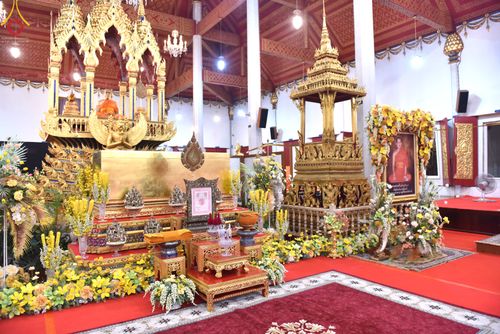 ภาพ No.49666:ประมวลภาพพิธีบำเพ็ญกุศลสวดพระอภิธรรมศพอุทิศถวายพระเดชพระคุณพระเทพวรเวที (บุญศรี ปุญฺญสิริ ป.ธ.4) 