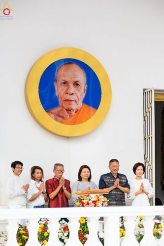 ภาพ No.53252:ประมวลภาพพิธีทอดกฐินสามัคคี ณ วัดโบสถ์บน จ.นนทบุรี