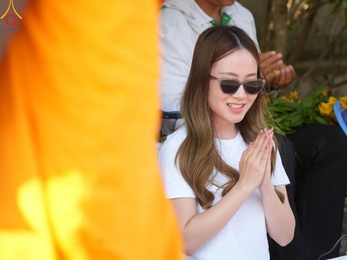 ภาพ No.195543:พิธีต้อนรับพระธรรมยาตรา ณ อนุสรณ์สถานลำดับที่ 4 สถานที่เกิดด้วยกายธรรม วัดโบสถ์(บน) ต.บางคูเวียง จ.นนทบุรี ในโครงการธรรมยาตรา กตัญญูบูชา มหาปูชนียาจารย์ พระมงคลเทพมุนี(สด จนฺทสโร) พระผู้ปราบมาร อนุสรณ์สถาน 7 แห่ง ปีที่ 13 วันที่ 15 มกราคม พ.ศ. 2568