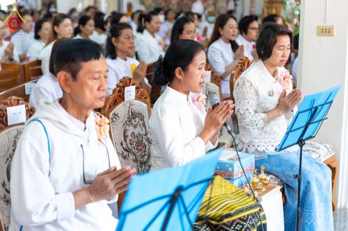 ภาพ No.204708:พิธีทอดผ้าป่าทำนุบำรุงศาสนสถาน ณ วัดเกิดการอุดม ตำบลคลองสาม อำเภอคลองหลวง จังหวัดปทุมธานี ในโครงการธรรมยาตรา กตัญญูบูชา มหาปูชนียาจารย์ พระมงคลเทพมุนี(สด จนฺทสโร) พระผู้ปราบมาร อนุสรณ์สถาน 7 แห่ง ปีที่ 13 วันที่ 30 มกราคม พ.ศ. 2568