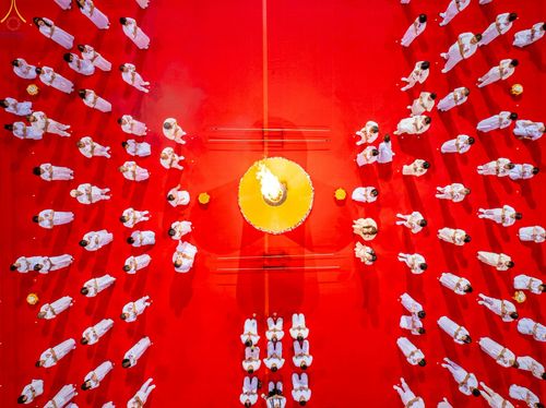 ภาพ No.235645:วันอาทิตย์ที่ 27 กรกฎาคม พ.ศ. 2568 พิธีจุดเทียนใจ ไฟนิรันด์ อนันตชัย ณ วัดพระธรรมกาย จ.ปทุมธานี