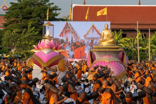 ภาพ No.110464:พิธีต้อนรับพระธรรมยาตรา ในโครงการธรรมยาตรากตัญญูบูชา มหาปูชนียาจารย์ พระมงคลเทพมุนี(สด จนฺทสโร) พระผู้ปราบมาร อนุสรณ์สถาน 7 แห่ง ปีที่ 12 วันที่ 11 มกราคม พ.ศ. 2567 ณ อนุสรณ์สถานลำดับที่ 3 สถานที่เกิดใหม่ในเพศสมณะ วัดสองพี่น้อง จ.สุพรรณบุรี