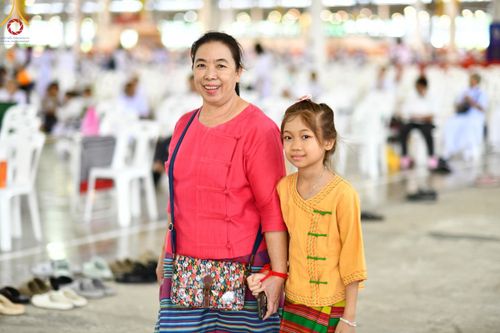 ภาพ No.146856:การต้อนรับพระสังฆาธิการ 2,000 กว่าวัดทั่วประเทศ และพิธีบูชาข้าวพระ เนื่องในวันสมาธิโลก วันอาทิตย์ที่ 4 สิงหาคม พ.ศ. 2567 ณ สภาธรรมกายสากล วัดพระธรรมกาย