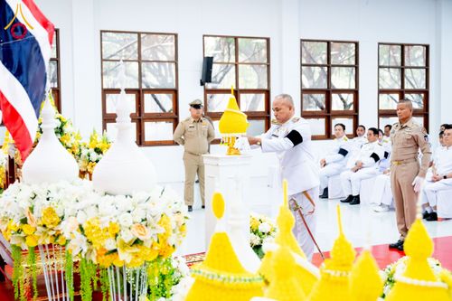 ภาพ No.276088:วันที่ 5 ธันวาคม พ.ศ. 2568 พสกนิกรอำเภอคลองหลวง พร้อมใจบำเพ็ญกุศลอุทิศถวาย “ในหลวงรัชกาลที่ 9” น้อมรำลึกในพระมหากรุณาธิคุณ เนื่องในวันคล้ายวันพระบรมราชสมภพ วันชาติ และวันพ่อแห่งชาติ ณ อาคารปลูกศรัทธา 2 วัดพระธรรมกาย อำเภอคลองหลวง จังหวัดปทุมธานี