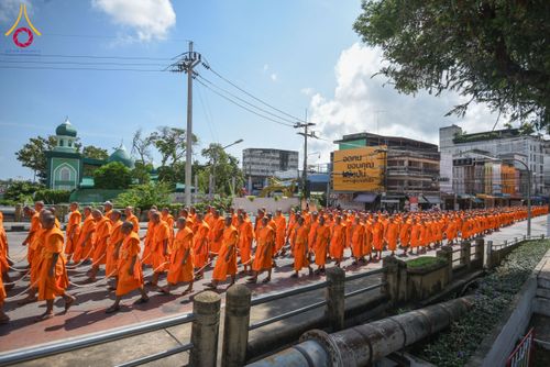 ภาพ No.211438:วันอาทิตย์ที่ 16 มีนาคม พ.ศ. 2568 ธรรมยาตราอัญเชิญพระบรมสารีริกธาตุ รอบเมืองปัตตานี ประดิษฐาน ณ ปทุมเจดีย์ เจดีย์พระพุทธเจ้า 5 พระองค์  ศูนย์อบรมเยาวชนปัตตานี