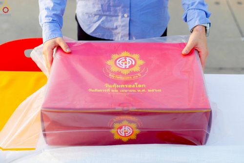 ภาพ No.225130:วันที่ 20 - 27 เมษายน พ.ศ. 2568 "ภาพแห่งความปลื้มที่ไม่มีวันจบ" คณะสงฆ์สามเณร เจ้าหน้าที่ และสาธุชน ร่วมแรงร่วมใจกันเตรียมงานและเก็บงาน เพื่อวันคุ้มครองโลก พิธีถวายมหาสังฆทานคณะสงฆ์ 40,000 กว่าวัดทั่วประเทศ