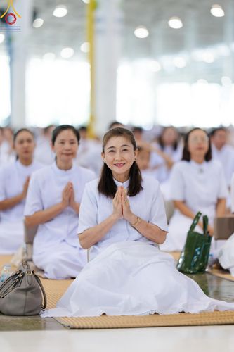 ภาพ No.159233:พิธีบูชาข้าวพระ ในวันอาทิตย์ต้นเดือน วันที่ 6 ตุลาคม พ.ศ. 2567 ณ สภาธรรมกายสากล วัดพระธรรมกาย