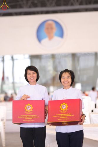 ภาพ No.212331:วันพุธที่ 19 มีนาคม พ.ศ. 2568 การบรรจุไทยธรรมลงกล่องสำเร็จ 43,500 กล่อง เพื่อถวายแด่พระสังฆาธิการ 40,000 กว่าวัดทั่วไทย ในวันคุ้มครองโลก 22 เมษายน พ.ศ. 2568 ณ บ้านแก้วเรือนทองคุณยายฯ วัดพระธรรมกาย