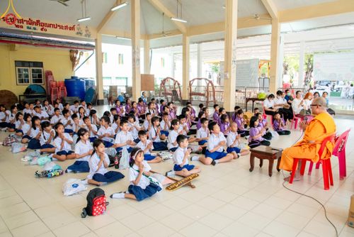 ภาพ No.192348:พิธีทอดผ้าป่าทำนุบำรุงศาสนสถาน ณ วัดเทพพล แขวงบางพรม เขตตลิ่งชัน กรุงเทพมหานคร ในโครงการธรรมยาตรา กตัญญูบูชา มหาปูชนียาจารย์ พระมงคลเทพมุนี(สด จนฺทสโร) พระผู้ปราบมาร อนุสรณ์สถาน 7 แห่ง ปีที่ 13 วันที่ 9 มกราคม พ.ศ. 2568