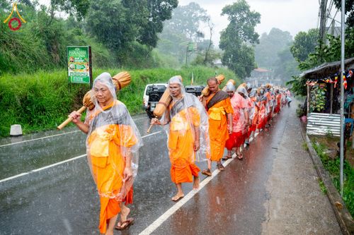 ภาพ No.226324:วันที่ 7-10 พฤษภาคม พ.ศ. 2568 โครงการเดินธรรมยาตรา สยาม-ลังกา ธรรมยาตรา ฉลองเทศกาลวิสาขบูชาแห่งชาติ ศรีลังกา บูชาธรรม 81 ปี หลวงพ่อธัมมชโย เมืองนูวราอิลิยา ประเทศศรีลังกา