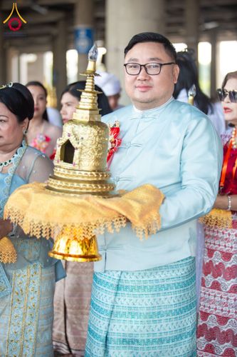 ภาพ No.209714:วันอาทิตย์ที่ 2 มีนาคม พ.ศ. 2568 พิธีภาคบ่าย สัมมนาพิเศษ, ปฏิบัติธรรม พิธีรับมอบพระบรมสารีริกธาตุ ณ สภาธรรมกายสากล วัดพระธรรมกาย