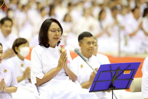 ภาพ No.222842:วันอาทิตย์ต้นเดือนที่ 4 พฤษภาคม พ.ศ. 2568 พิธีบูชาข้าวพระ ณ สภาธรรมกายสากล วัดพระธรรมกาย