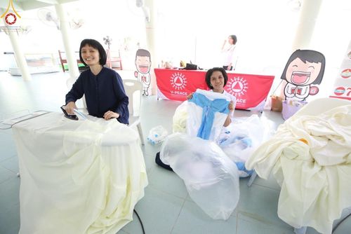 ภาพ No.112526:V.11 สามารถ การเตรียมงาน เก็บงาน การรับบุญของเจ้าหน้าที่หน่วยงานต่างๆ เพื่อโครงการธรรมยาตรา กตัญญูบูชา มหาปูชนียาจารย์ พระมงคลเทพมุนี (สด จนฺทสโร) พระผู้ปราบมาร อนุสรณ์สถาน 7 แห่ง ปีที่ 12 ระหว่างวันที่ 2 - 31 มกราคม พ.ศ.2567