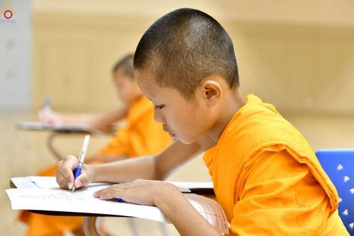 ภาพ No.249670:วันที่ 1 ตุลาคม พ.ศ. 2568 การสอบธรรมสนามหลวง นักธรรมชั้นตรี อำเภอคลองหลวง จังหวัดปทุมธานี ณ ห้องแก้วสารพัดนึก 2 วัดพระธรรมกาย