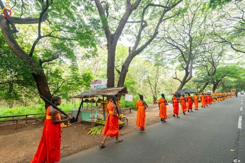 ภาพ No.139933:PhotoStory มหาศรัทธา ธรรมยาตราศรีลังกา EP.2 พิธีเปิดโครงการสยาม-ลังกา ธรรมยาตรา ฉลองเทศกาลวิสาขบูชาแห่งชาติ ศรีลังกา บูชาธรรม 80 ปีหลวงพ่อธัมมชโย เมื่อวันที่ 17 พฤษภาคม พ.ศ. 2567