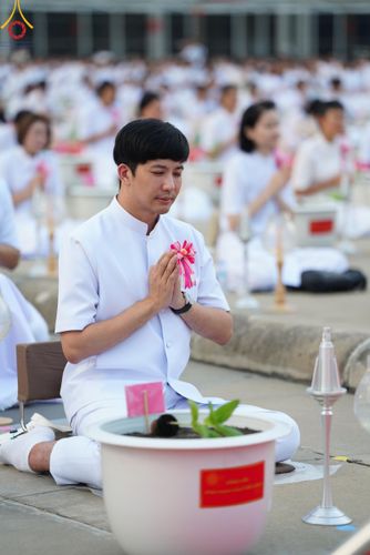 ภาพ No.160495:พิธีปลูกต้นทรัพย์บานชื่น ณ ลานธรรม พระมหาธรรมกายเจดีย์ วัดพระธรรมกาย จ.ปทุมธานี วันพฤหัสบดีที่ 10 ตุลาคม พ.ศ. 2567