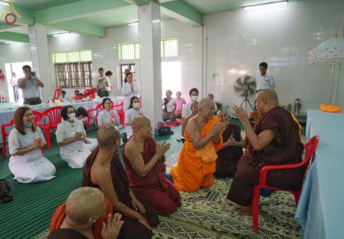 ภาพ No.57372:ประมวลภาพพิธีประดิษฐานพระบรมสารีริกธาตุพระเจดีย์ราชาธิราชมุนี ณ วัดอองเซยามิน ประเทศเมียนมาร์