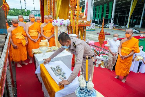 ภาพ No.49009:ประมวลภาพพิธีเก็บอัฐิและลอยอังคาร พระสุธรรมญาณวิเทศ  (สุธรรม สุธมฺโม)