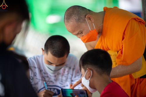 ภาพ No.43783:ประมวลภาพการเข้าโครงการบรรพชาสามเณรฟื้นฟูพระพุทธศาสนาทั่วไทย พ.ศ. 2565 วันแรก ณ ศูนย์อบรมวัดพระธรรมกาย