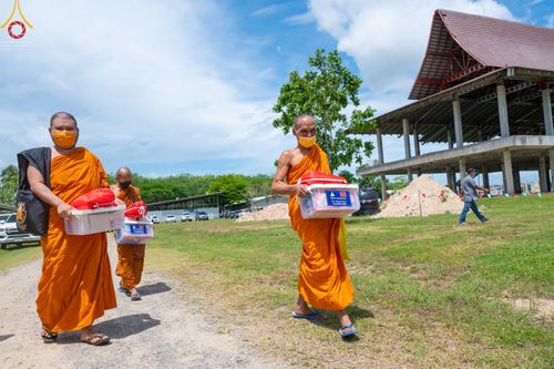 ภาพ No.46661:ประมวลภาพพิธีถวายสังฆทาน 323 วัด 4 จังหวัดชายแดนภาคใต้ (ออนไลน์) ปีที่ 18 ครั้งที่ 158